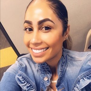 Meet your Posher, Jacqueline